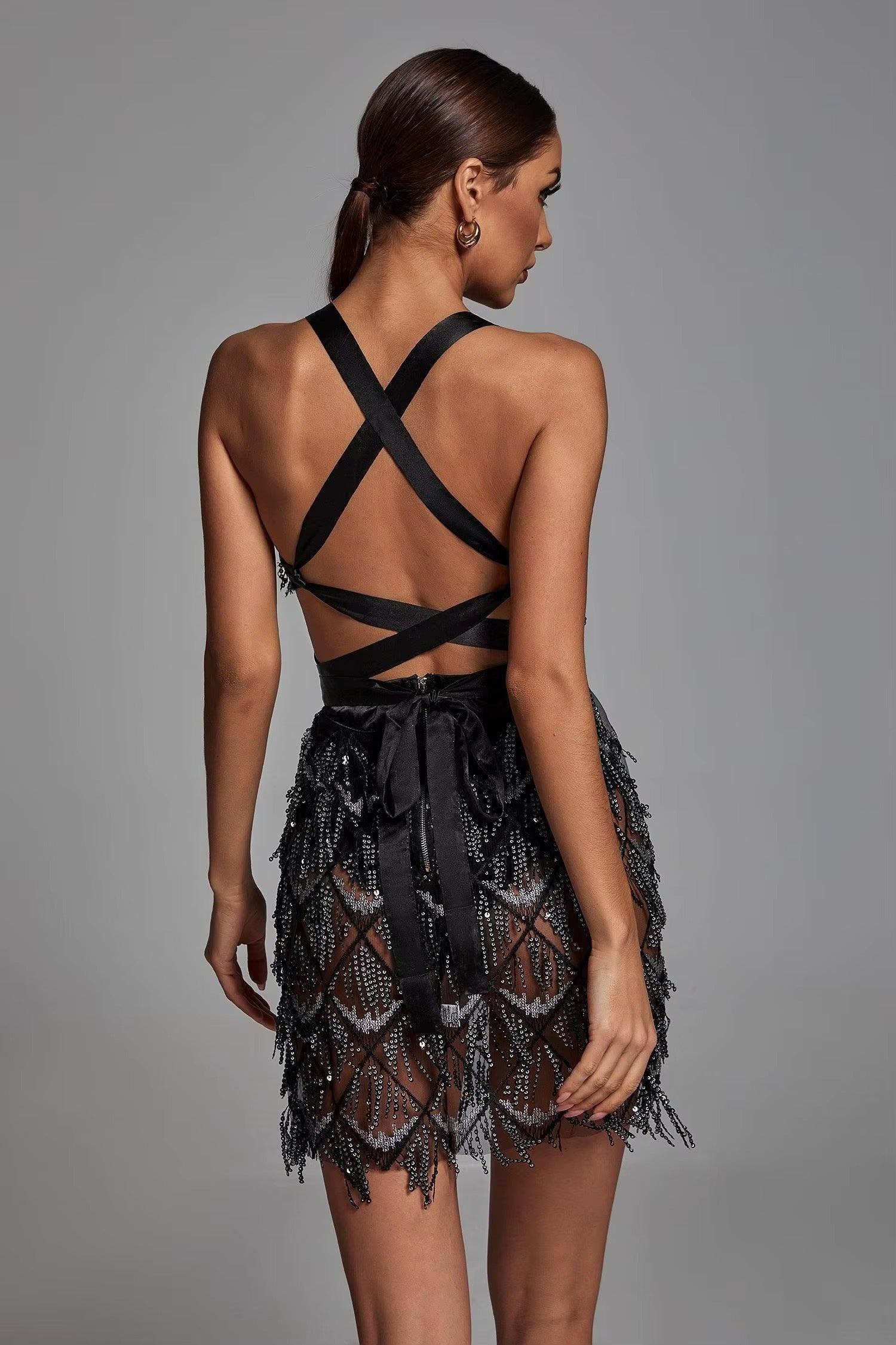 Abito Mini in Tulle con Paillettes – Midnight & Glam