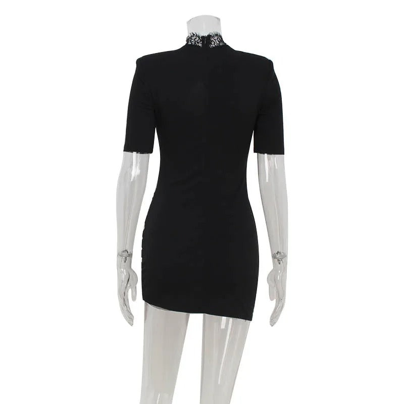 Abito Mini Nero con Pizzo e Collo Alto – Vestito Elegante Donna Aderente da Sera