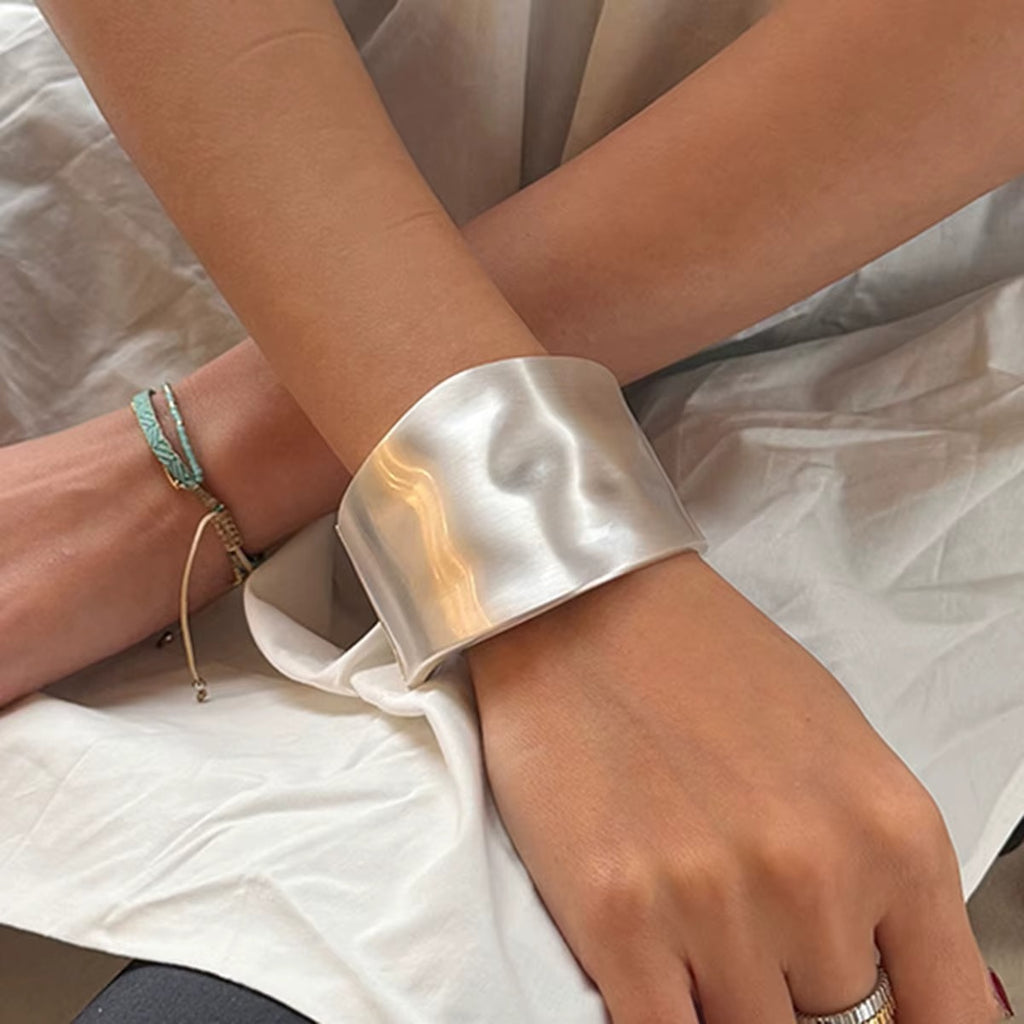 Bracciale Punk Hip Hop Asimmetrico – Statement Cuff in Lega