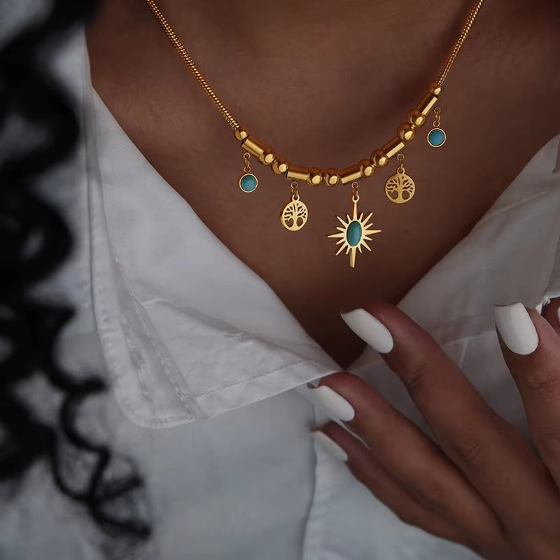 Set Gioielli Elegance Gold™ – Collana & Bracciale con Charms