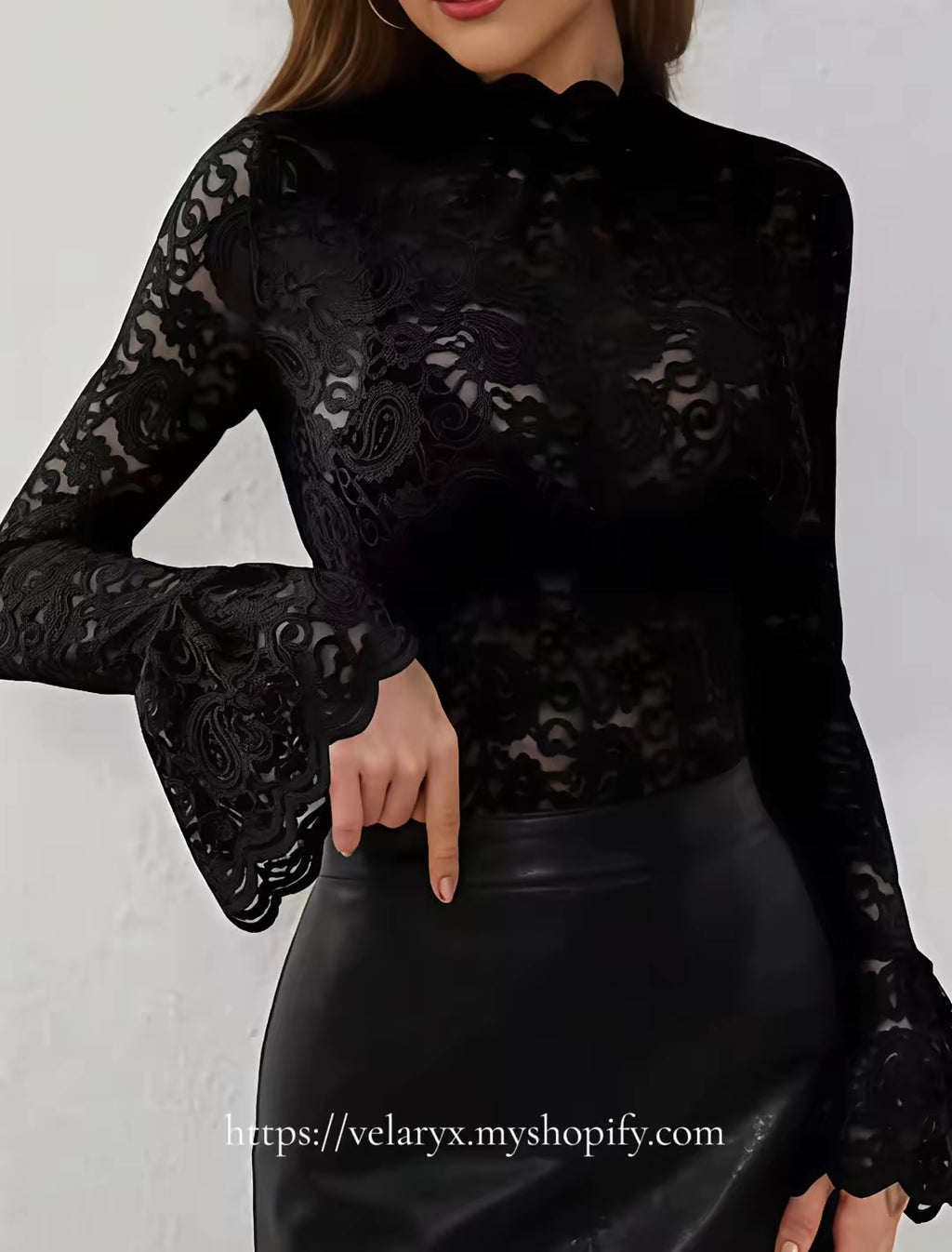 Top in Pizzo  Elegante – Sensuale, Raffinato, Senza Tempo