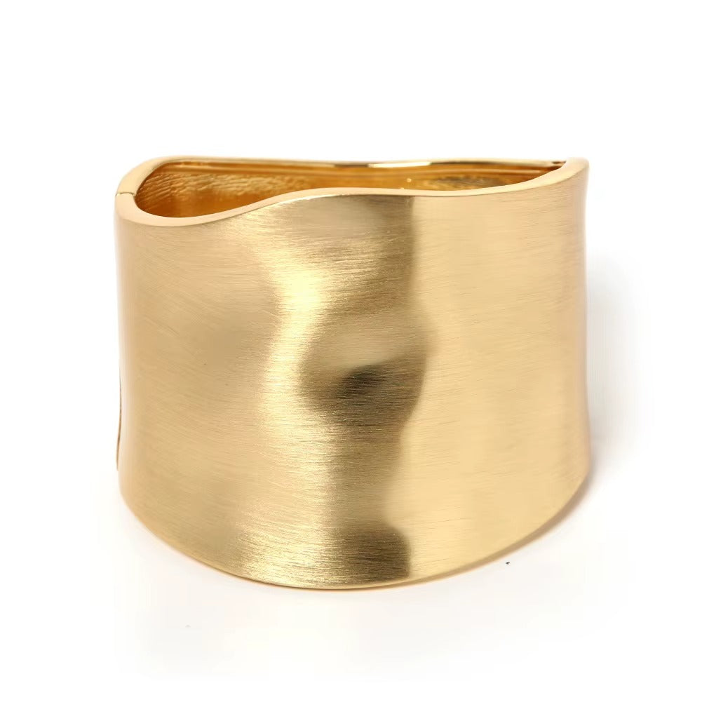 Bracciale Punk Hip Hop Asimmetrico – Statement Cuff in Lega