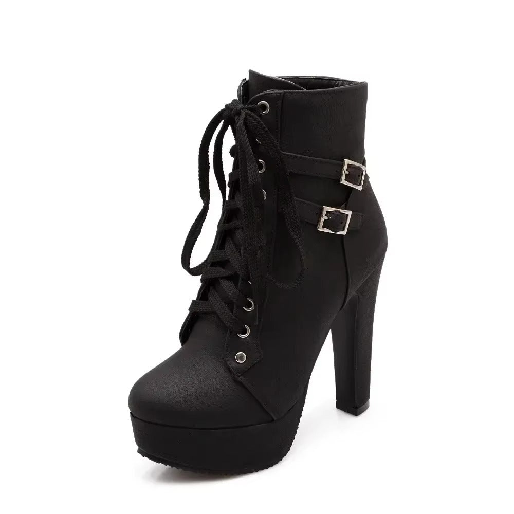 Stivaletti Platform Lace – Eleganza Moderna con Comfort Totale